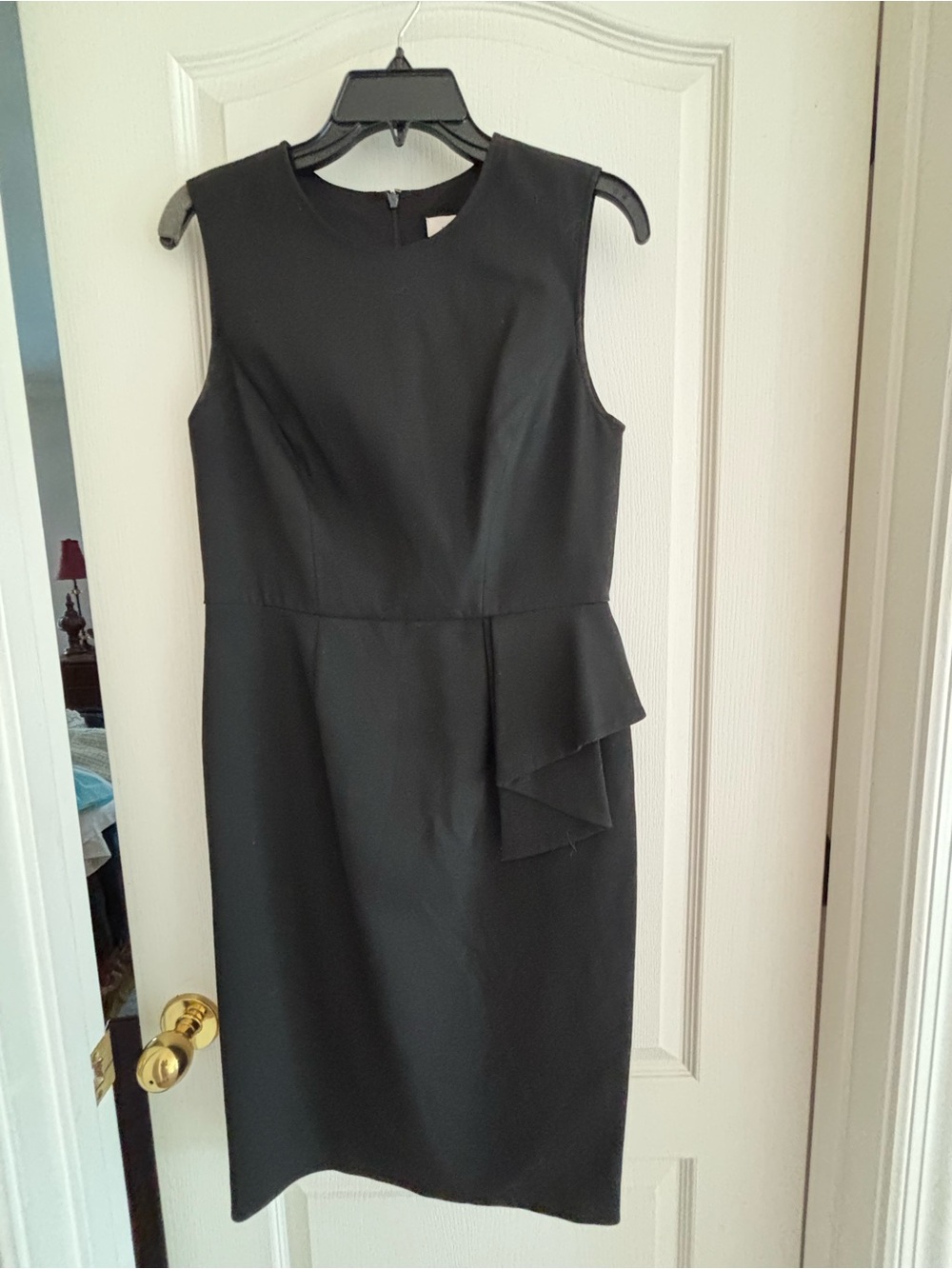 Ann Taylor LOFT sz 6 black sleeveless sheath dress side peplum LBD classic work